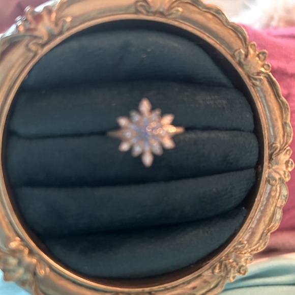 Silpada sterling silver and gold plated snowflake vintage ring. Size 8 - Picture 5 of 6